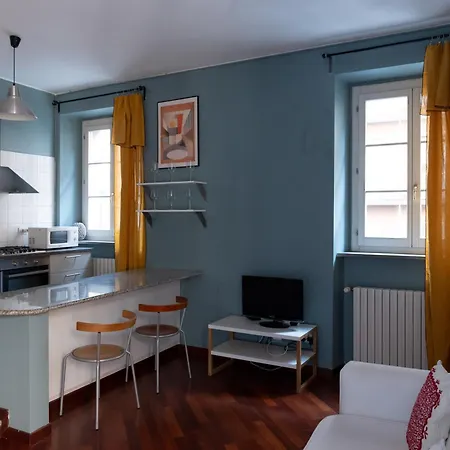 Splendid One Bedroom 2 Level Duomo - Mirable Pm Lägenhet *